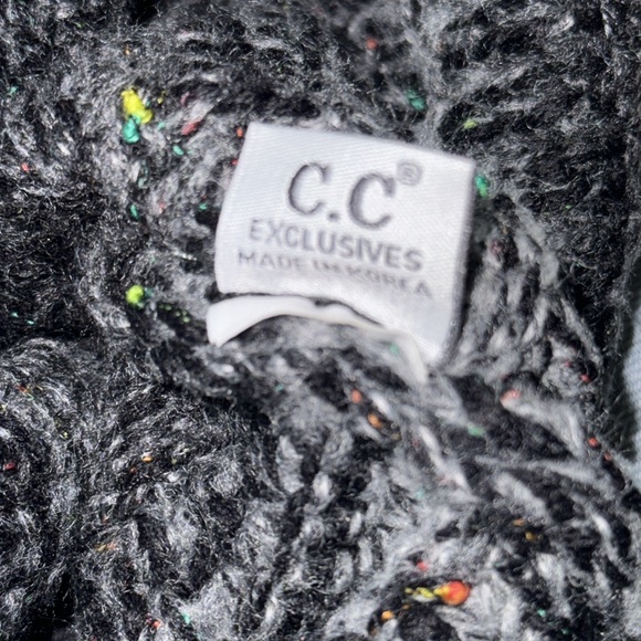 Flecked Ombre CC Messy Bun Beanie Tail - Picture 8 of 9